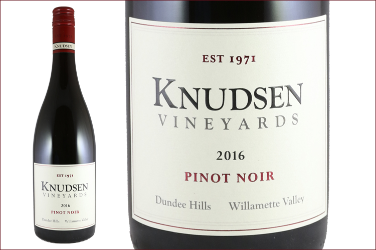 Knudsen Vineyards 2016 Pinot Noir bottle