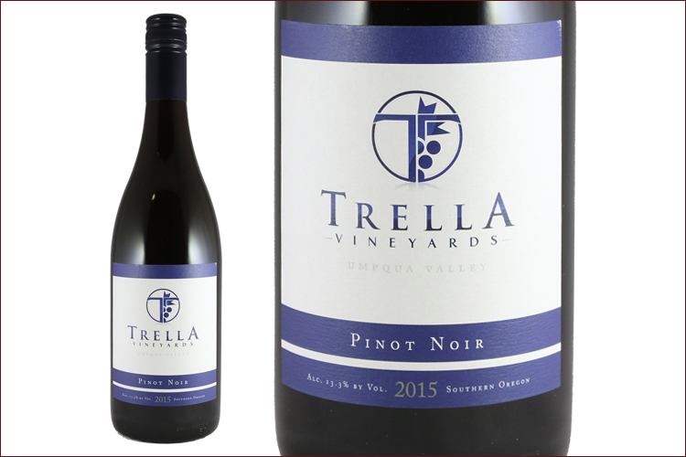 Trella Vineyards 2015 Pinot Noir bottle